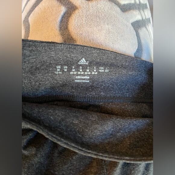 Adidas Climalite Lightweight Active Workout Capri Leggings Charcoal Size M - Picture 3 of 10